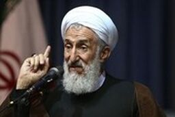 کاظم صدیقی: من برای آن مرد معترض در نماز جمعه دستم را به عنوان ابراز احساسات بلند کردم