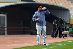 پیوستن رضا مهاجری مربی سرشناس فوتبال کشور به کمپین «کرونا تو پلاس» 