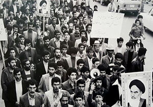 راهپیمایی ۲۲ بهمن زیر بمباران در دوران جنگ تحمیلی