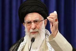 رهبرانقلاب: ماجرای کرونا تمام نشده است