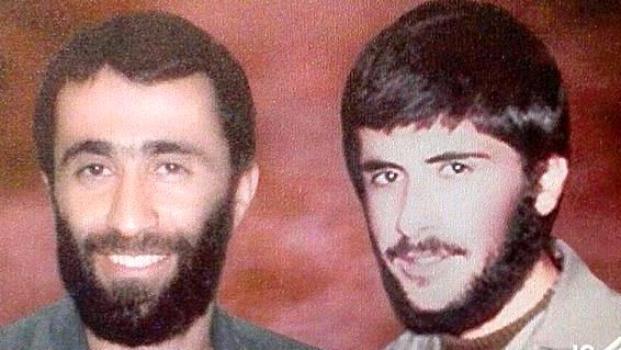 تواضع سردار سلیمانی در برابر مادر شهیدان حاجی‌بابایی!