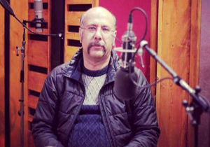 مداحی صداپیشه جناب خان در هیئت خوزستانی‌ها 