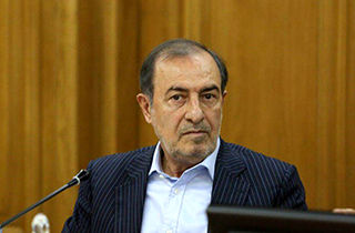 شهرداری که خبر استعفایش را از رادیو شنید!