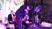 استقبال بی نظیر از کنسرت سالار عقیلی در بین مردم زلزله زده سرپل ذهاب