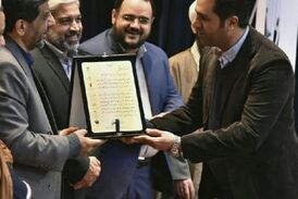 صفرتا صد مصیبت‌های عکاسان خبری در گفت وگو با فرزاد منتی 