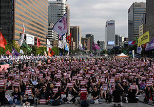 اعتراض زنان کره‌ای از SPY CAM