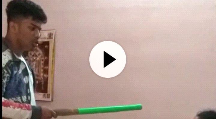 اقدام گستاخانه نوجوان شرور با مادرش!