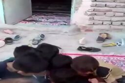 کلیپی تکاندهنده از مصرف موادمخدر چند پسر خردسال/ کرونا را شکست دادیم! 