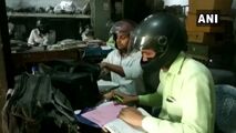 اقدام عجیب کارمندان هندی برای سالم ماندن