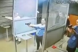 
حادثه در سالن تیراندازی توسط یک فرد آماتور + فیلم