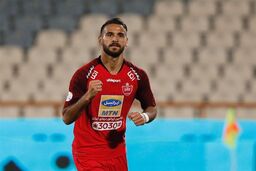 گل اول پرسپولیس به گل گهر توسط احمد نوراللهی 