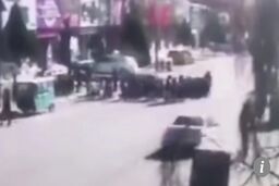 حادثه وحشتناکی که راننده در مقابل یک مدرسه رقم زد!