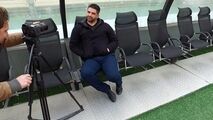استقلالی معروف: غیر فوتبالی ها تمام میزها را آشغال کرده اند 