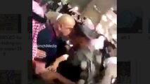 کتک زدن یک زائر خانه خدا توسط چهار سرباز سعودی