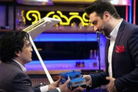 اجرای آهنگ شیرازی با صدای امید حاجیلی و پیانو نوازی سامان احتشامی 