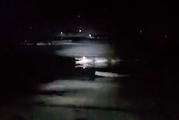 لحظه محاصره شدن ماهیگیر توسط کروکودیل ها!