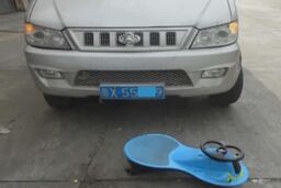 صحنه دردناک زیر گرفتن کودک در حال بازی