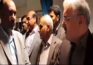 وزیر بهداشت: آبروی مملکت را به خاطر یک بالشت نبرید! 