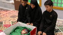تلنگر برادر شهید خطاب به مسئولان: قبل از امضا کردن هر چیزی، به قطره‌ای از خون برادرم نگاه کنید