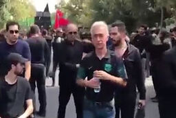 حضور لئوناردو پادوانی در عزاداری عاشورای حسینی و دعای مداح برای سلامتی اش 
