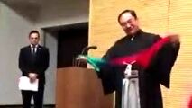 شعبده‌بازی سفیر ژاپن با پرچم ایران!