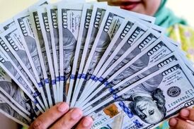 صف فروش دلار در میدان فردوسی