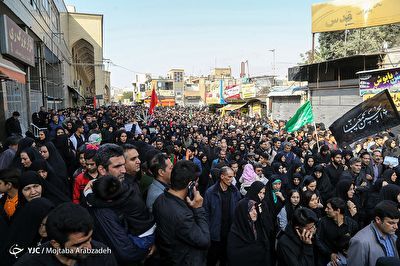 تصاویر هوایی از راهپیمایی جا ماندگان اربعین در تهران