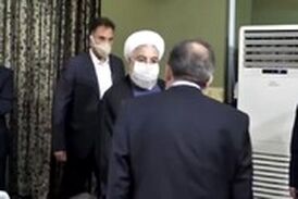 خوش و بش رییس‌جمهور با مجری پیشکسوت و نام‌آشنایِ خبر