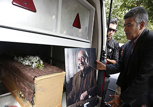 تشییع پیکر پدربزرگ خانه سبز که رهسپار خانه ابدی شد