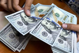 دستگیری یکی از بزرگ‌ترین دلالان بازار ارز که در صندوق عقب ماشین مخفی می‌شد!