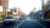 تردد تاکسی عجیب و دودزا در سطح شهر!
