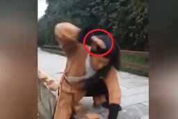 قدرتی عجیب که در دست های مرد چینی نهفته است!