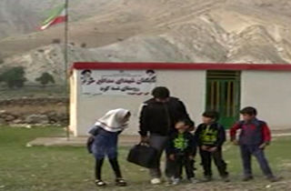 رونق گرفتن یک روستا با تلاش‌های معلم فداکار + فیلم 