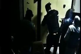 غارت فروشگاه و سرقت از بانک توسط آشوبگران در استان البرز + فیلم
