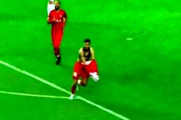 گل اول فولاد به نساجی