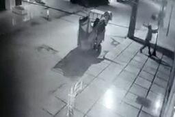 سرقت تیر چراغ برق در اهواز!