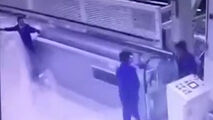 بلعیده شدن یک کارگر در دستگاه به دلیل رعایت نکردن مسائل ایمنی