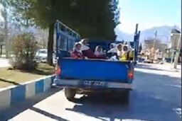 حمل خطرناک دانش‌آموزان با نیسان!