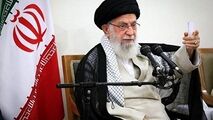 رهبر انقلاب: گفتم آقاجان! بزنید می‌خورید