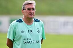 پرتاب بطری و سنگ به برانکو توسط هواداران عصبانی الاهلی عربستان 