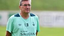 پرتاب بطری و سنگ به برانکو توسط هواداران عصبانی الاهلی عربستان 