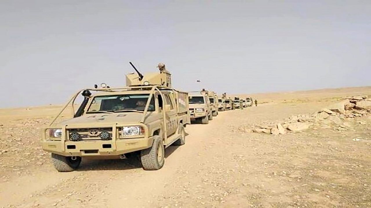 فیلمی از کمین حشدالشعبی بر سر راه تروریست‌های داعش 
