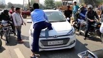 اتفاق عجیب در خیابان های هندوستان!