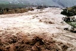 جاری‌شدن سیلاب در روستای حسینان دامغان