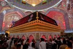 ضریح مطهر امیرالمومنین(ع) سیاه‌پوش شد