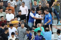  انتقاد تند مجری تلویزیون از «حجت کریمی» درپی حضور اراذل و اوباش در تمرین استقلال