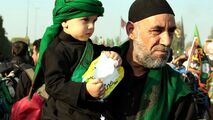 کوچکترین زائر امام حسین(ع) در پیاده روی اربعین!