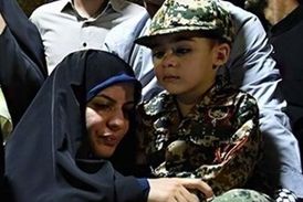 اتفاق عجیب در جلو چشم همسر شهید
