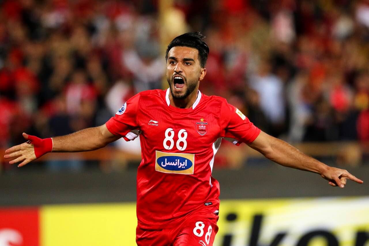  گل پنجم پرسپولیس به گل‌گهر‌سیرجان توسط سیامک‌نعمتی 