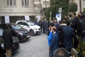 روحانی و جهانگیری پشت فرمان خودروی جدید ایرانی